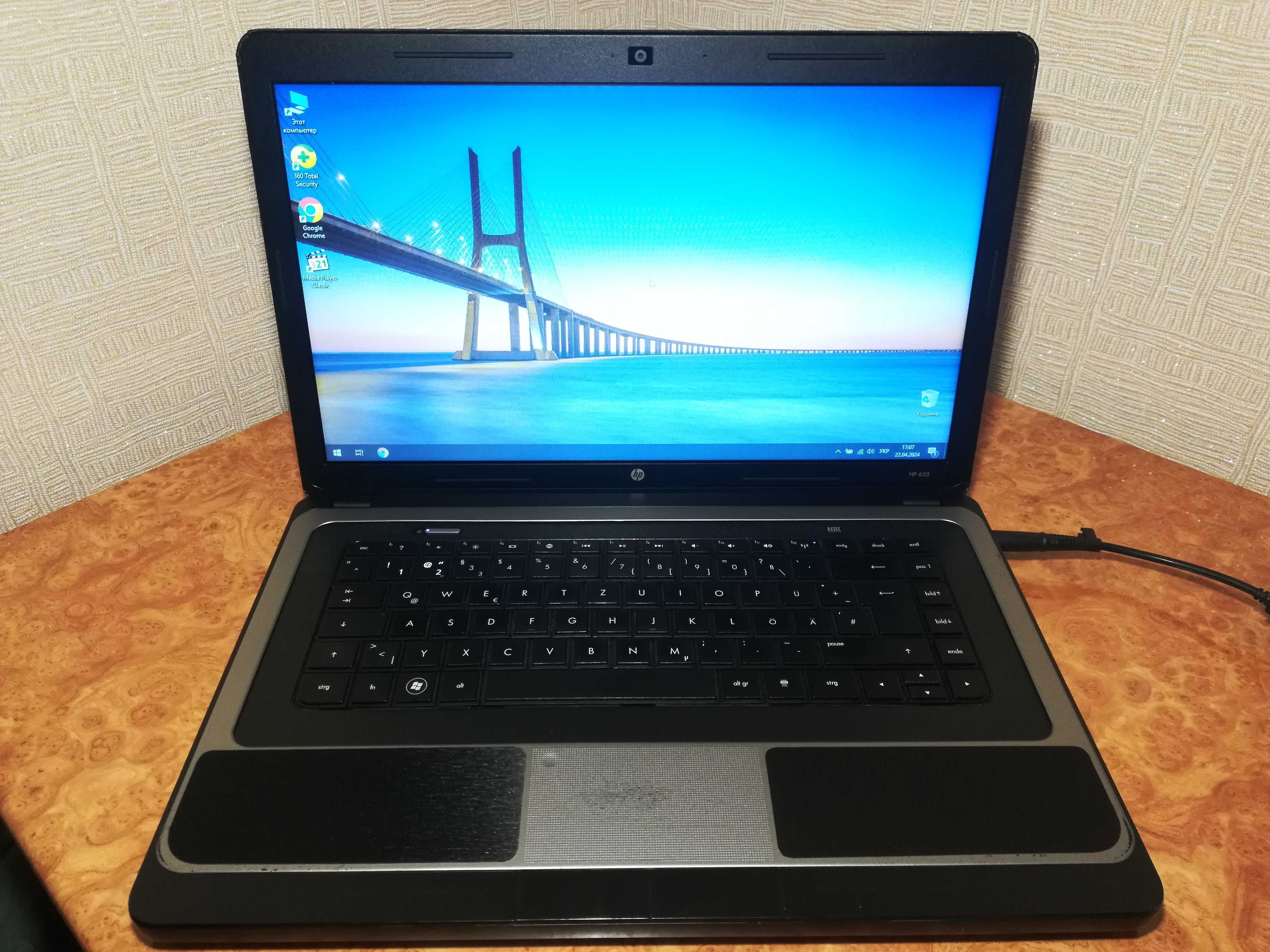 Ноутбук HP 635 / 15.6"