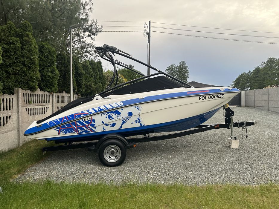 Łódź Yamaha ar192