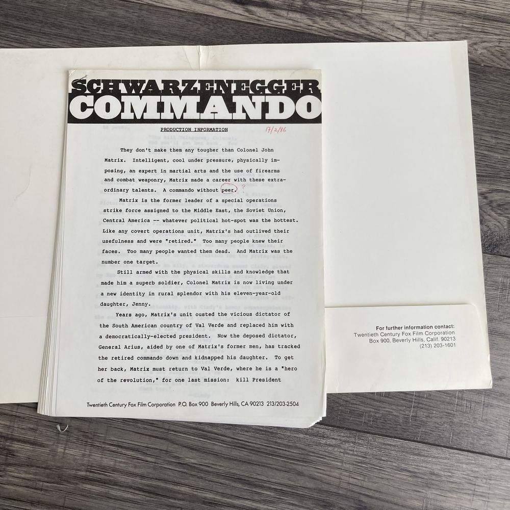 Schwarzenegger  - Commando - 4 zdjęcia + folder+ [PROMOCJA]