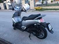 Aprilia Scarabeo 250 ie na wtrysku jak Vespa Burgman Piaggio Xmax