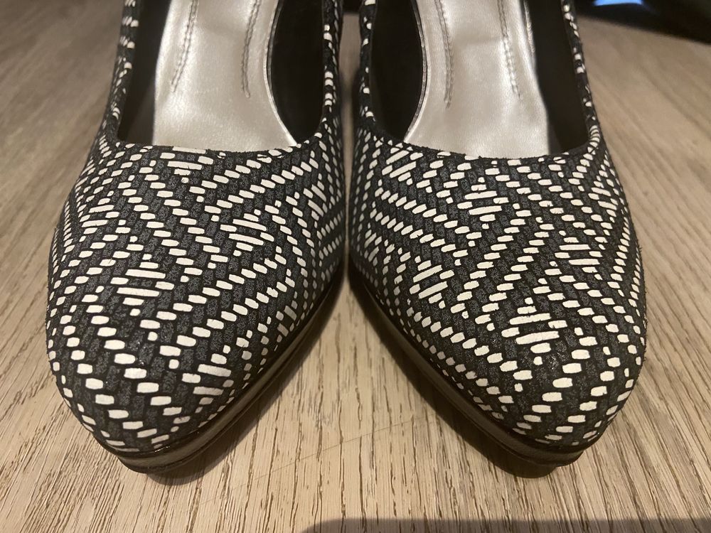 Czółenka Lasocki jak nowe