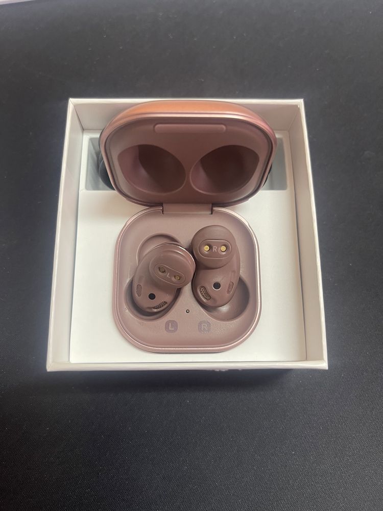 Phones Samsung Galaxy Buds Live