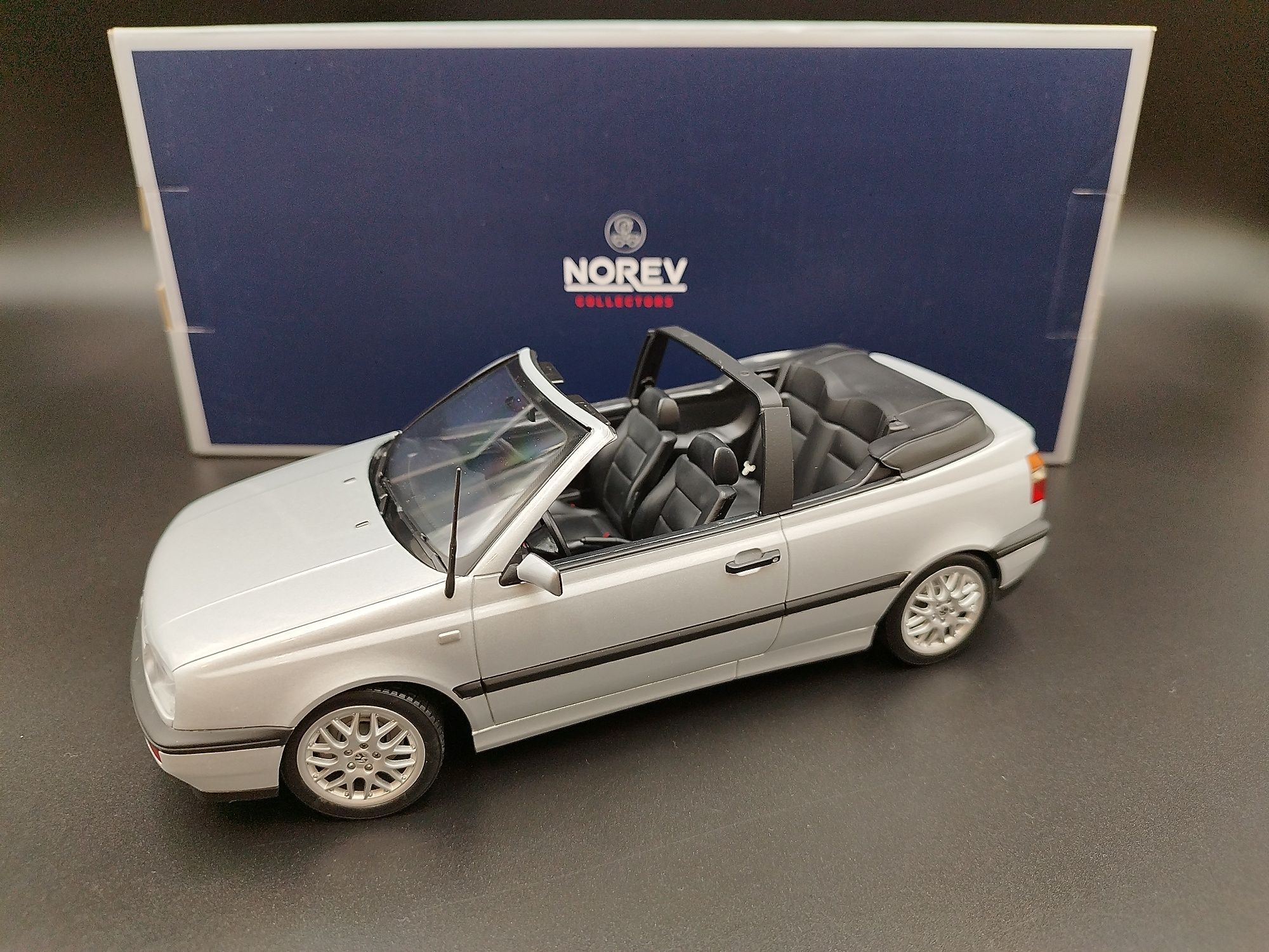 1:18 Norev VW Volkswagen Golf MK3 Cabriolet Sliver model nowy