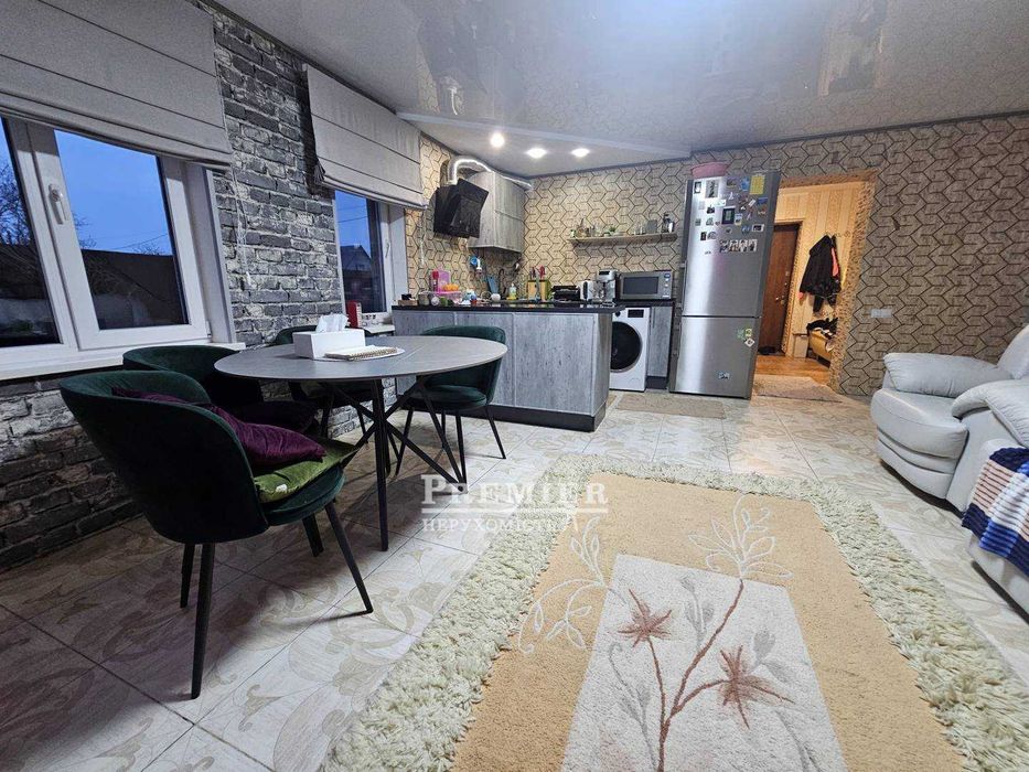 У продажу будинок у передмісті Чорноморська!