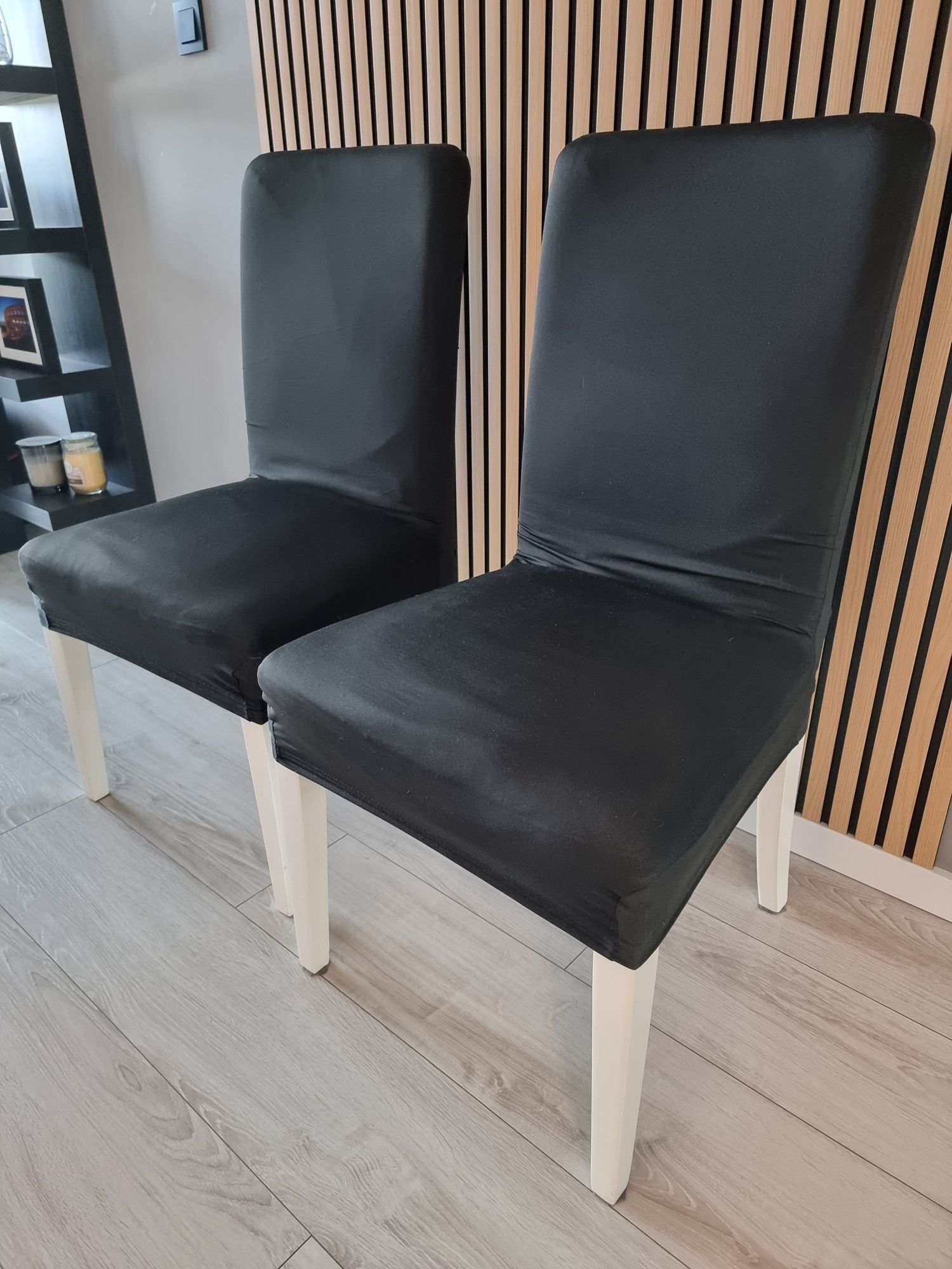 Dwa krzesła Henriksdal IKEA, dwa pokrowce szary i czarny