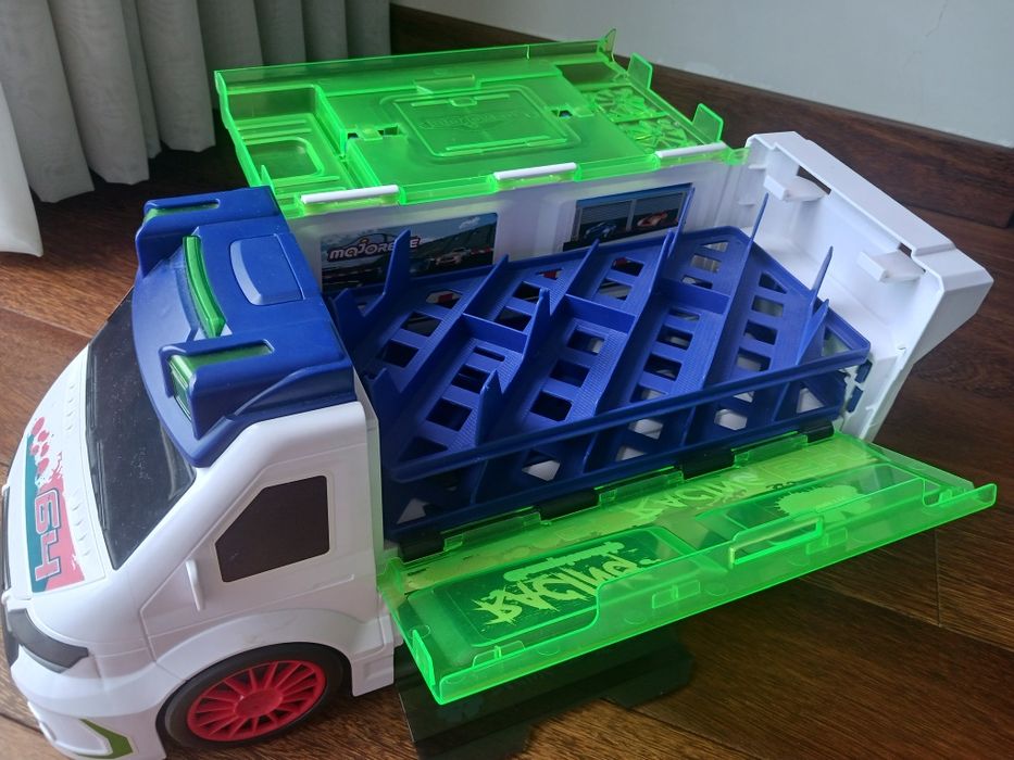 Camião pista/tranportadora