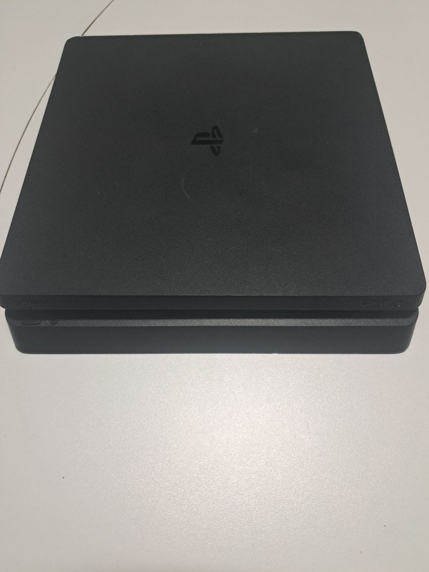 PlayStation 4 Slim