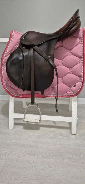 Siodło skokowe Stubben Siegfried 17"