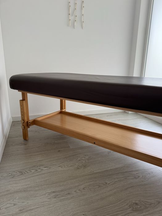 Marquesa fixa em madeira