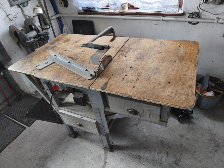 Piła formatowa przesówna