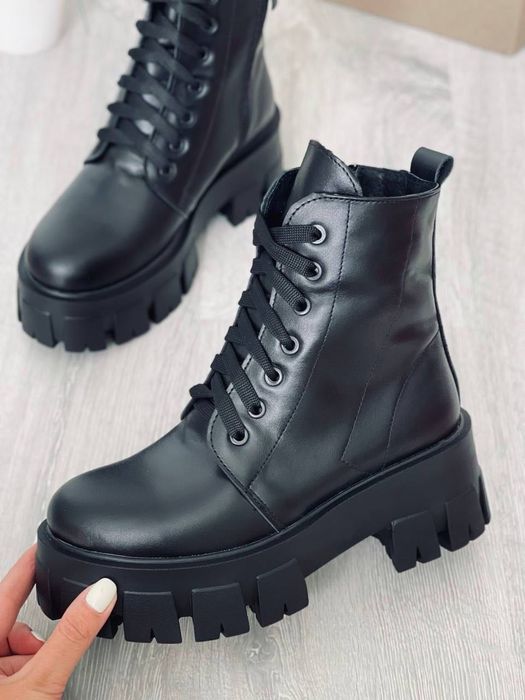 Черевики 38 зимові жіночі шкіряні.Зимние женские ботинки