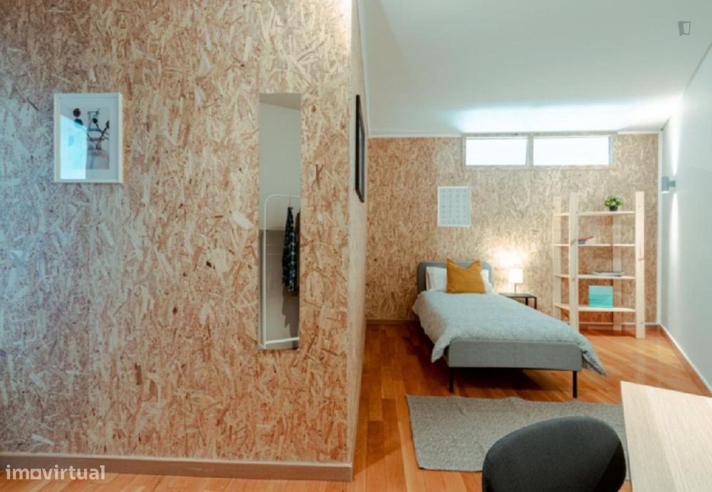 765813 - Quarto com cama de solteiro em...