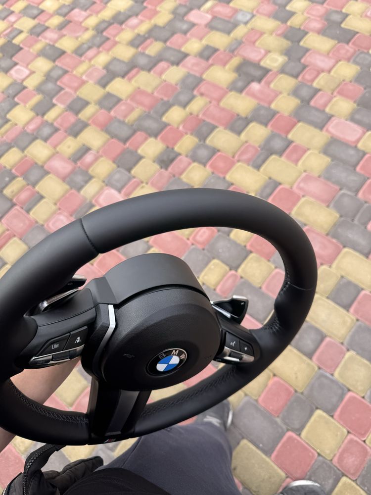 Продам M руль BMW F10 новий