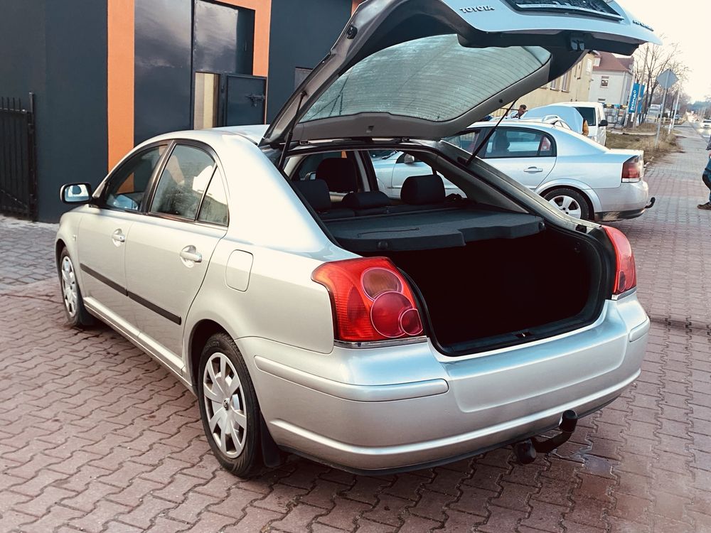 toyota avensis rok 2005 poj 1,8 przeb 178tyś AUTOMAT ZADBANY