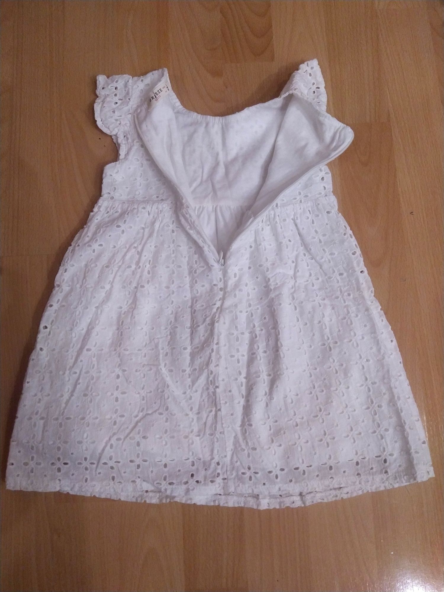 Літнє плаття Breeze з прошви для дівчинки 98 см