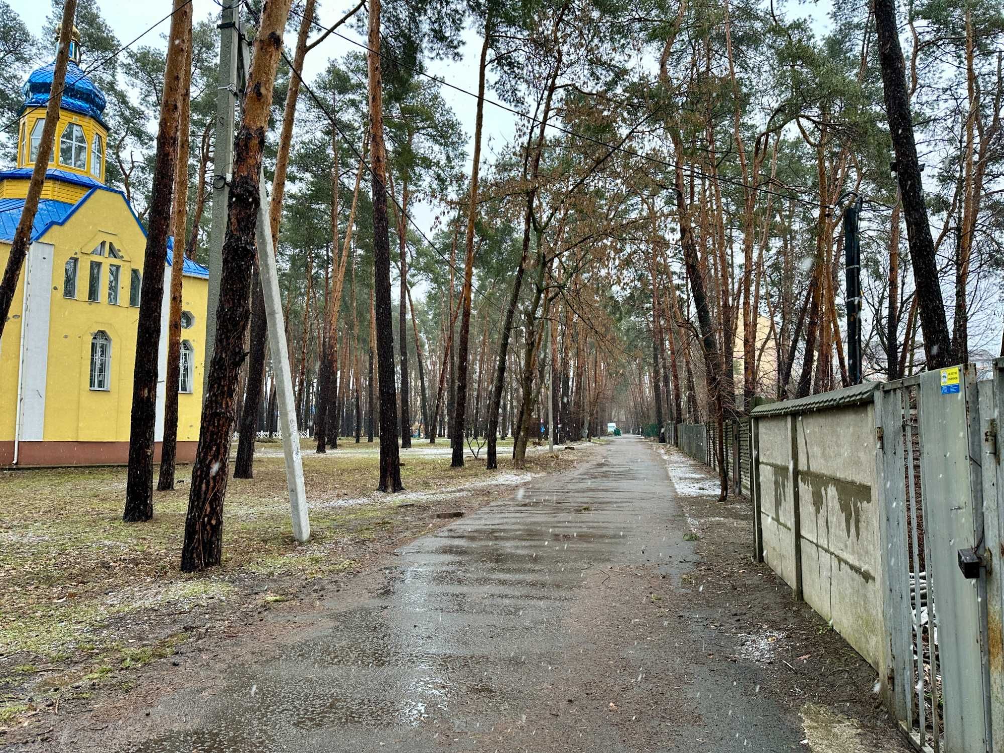 Фасадна земельна ділянка в Ірпені