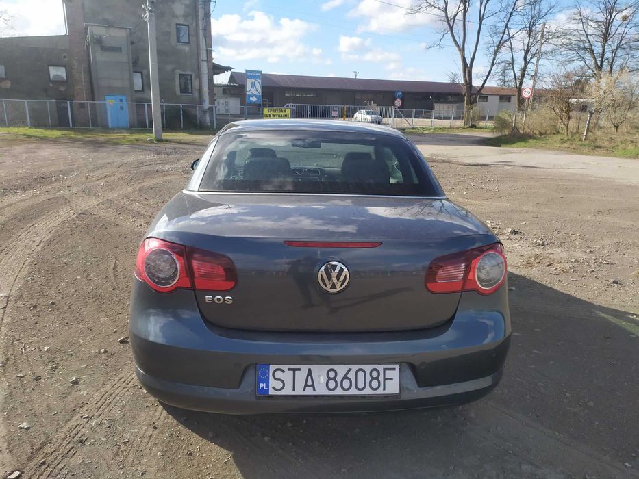 VW EOS 2.0 TDi DSG Łopatki BiXenon Skrętny PDC  Navi WEBASTO !