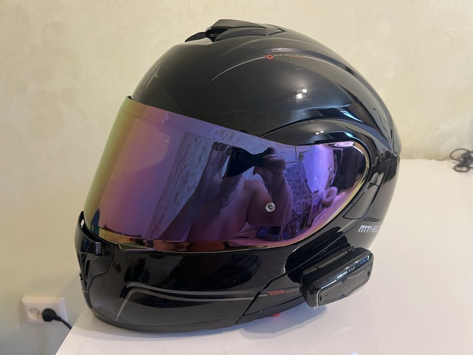 Шолом MT Atom М з гарнітурою Cardo Freecom4