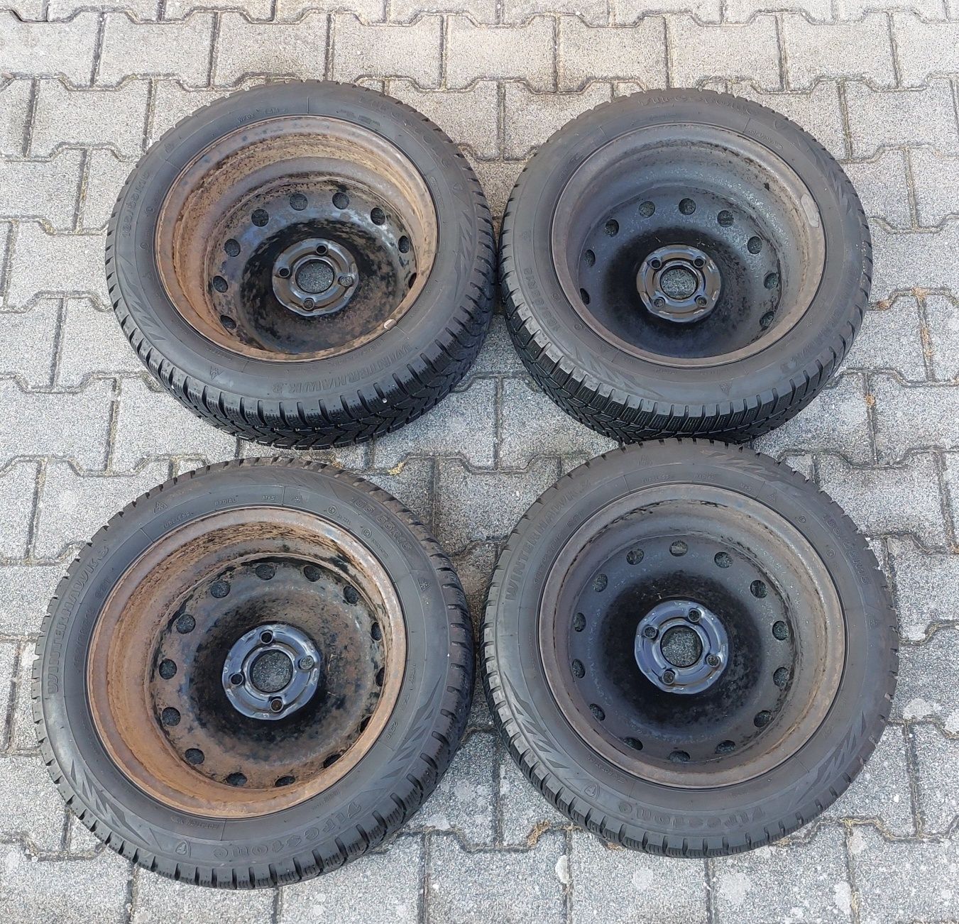 Opony zimowe  Firestone Winterhawk 3 185/55/15 plus felgi