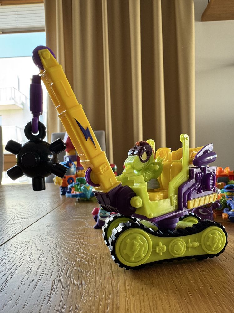 Figurki SuperThings