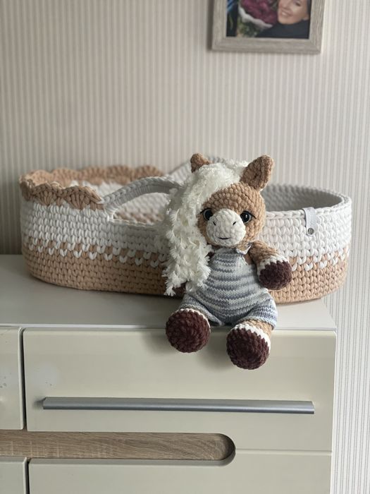Вʼязана іграшка коник лошадка амігурумі подарунок ведмедик Тедді ручна