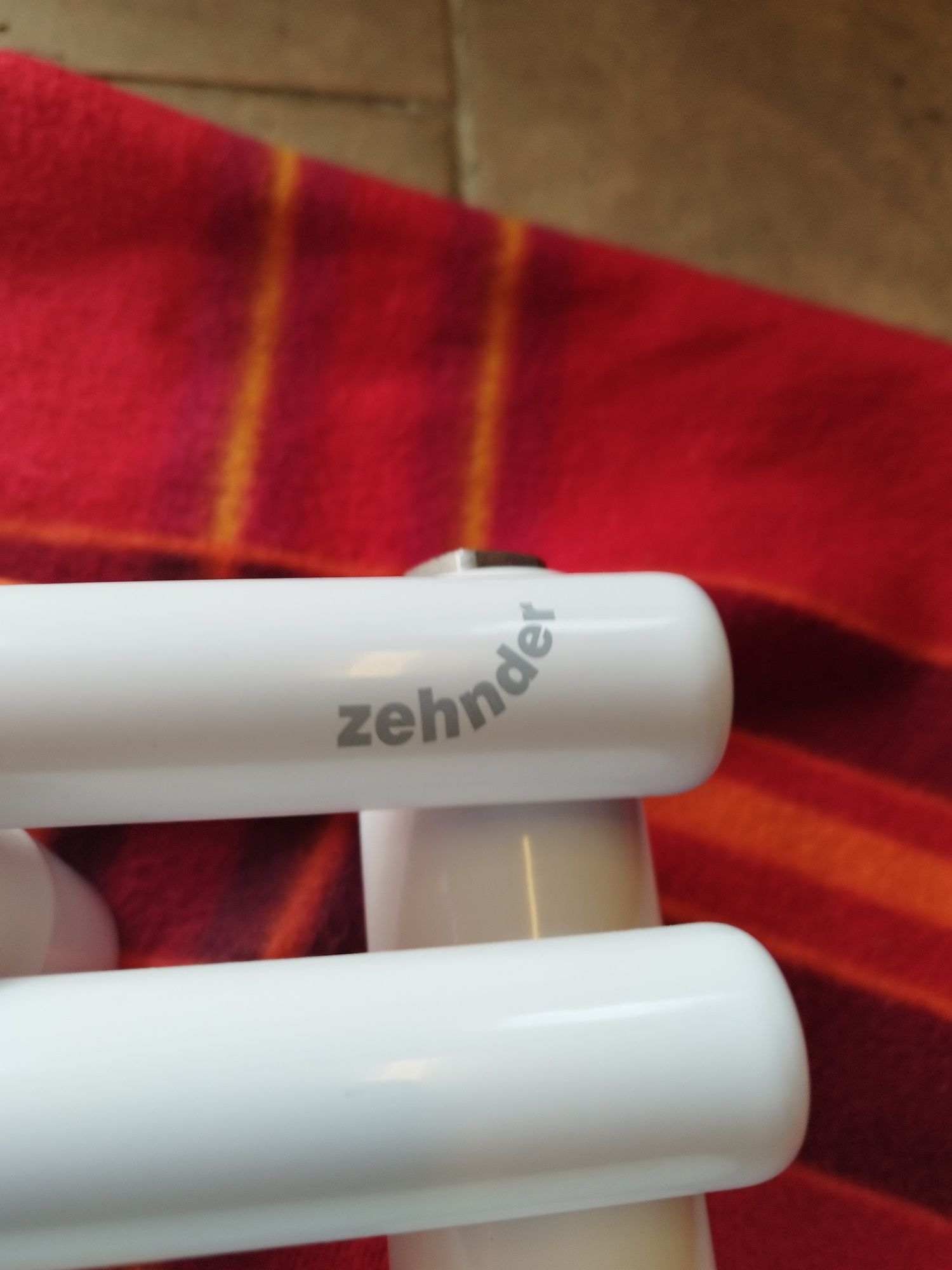 Grzejnik łazienkowy Zehnder