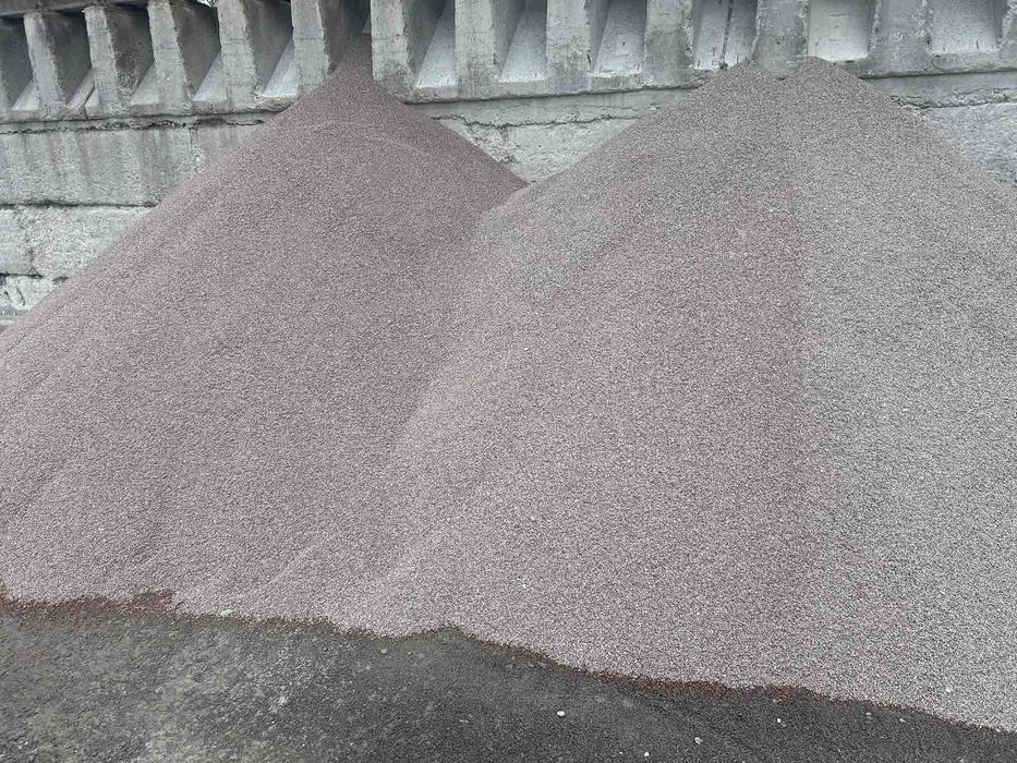 Щебінь 5-20, 20-40, 2-5 сірий, червоний