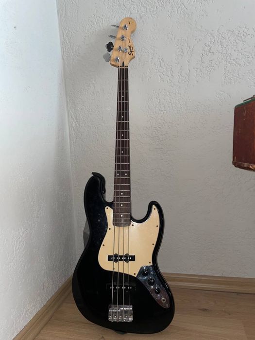 Squier jazz bass affinity