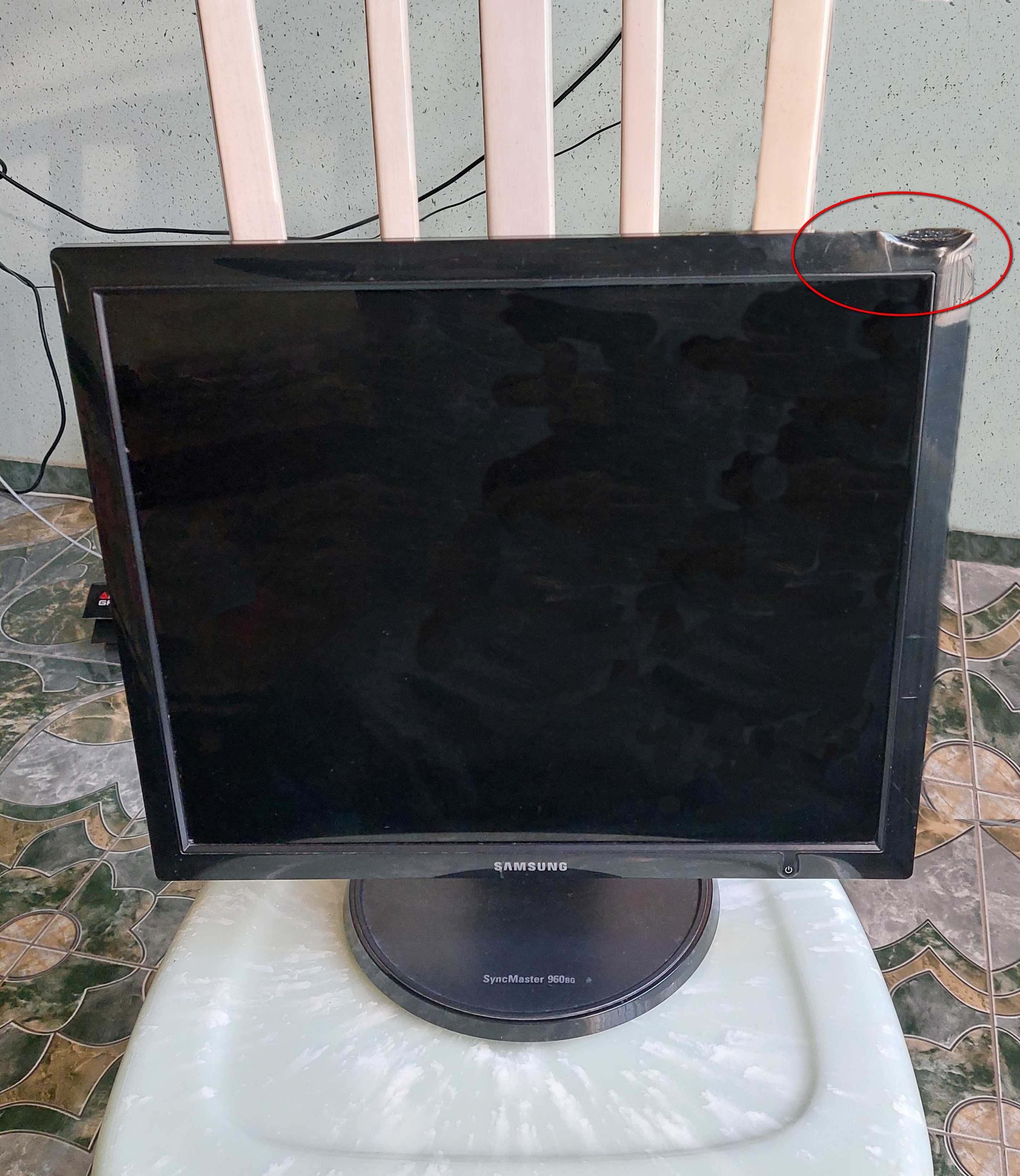Монитор SAMSUNG 960BG 19"(48,3 см)