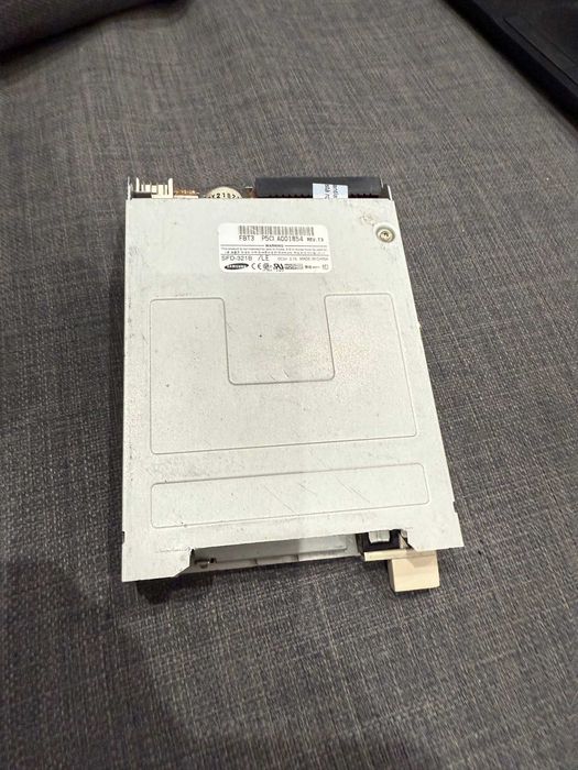 Sprawna stacja dyskietek Amiga 500