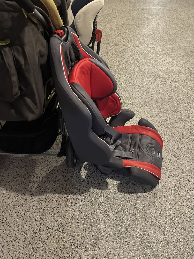 Carrinho de bebe e duas cadeiras   isofix Chicco