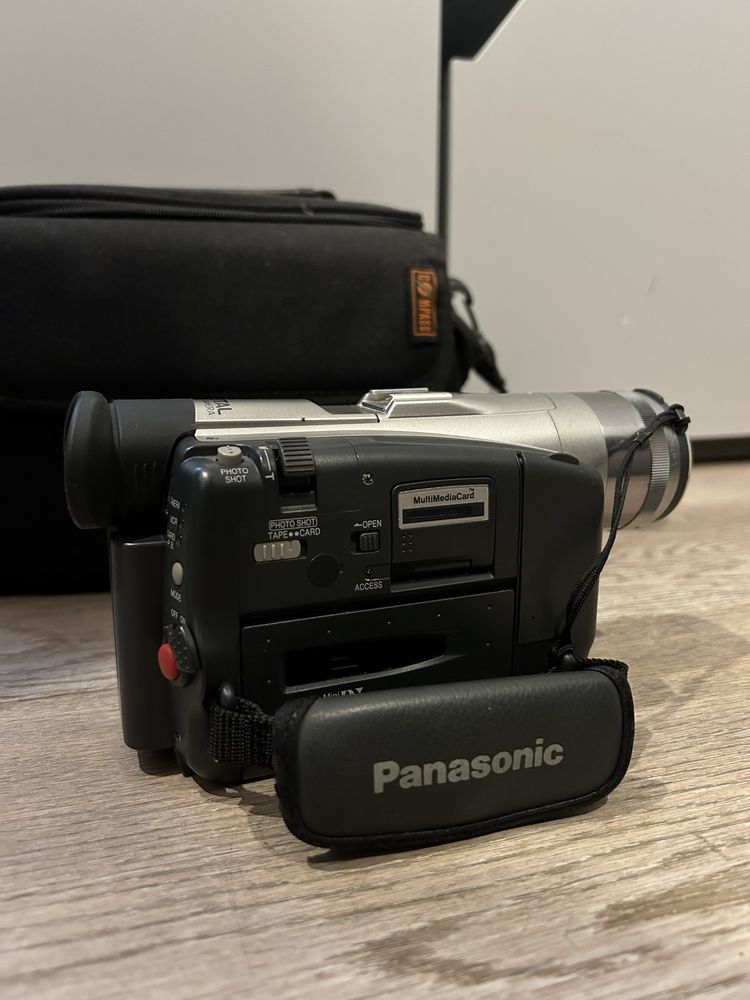 Kamera Panasonic NV-DS25