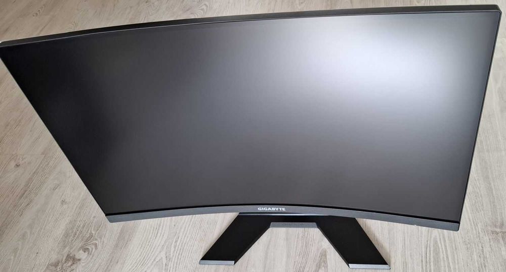 Zakrzywiony monitor Gigabyte G27QC 1440p 165 Hz, 27 cali, jak NOWY