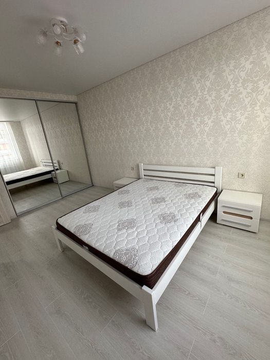 Сдам длительно 1-но комн квартиры в ЖК,, Реал  парк,,