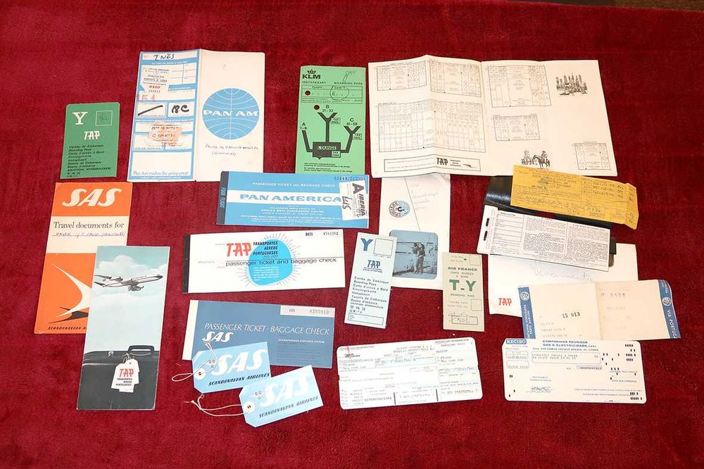 Conjunto documentos bilhetes antigos TAP Pan Am SAS etc.