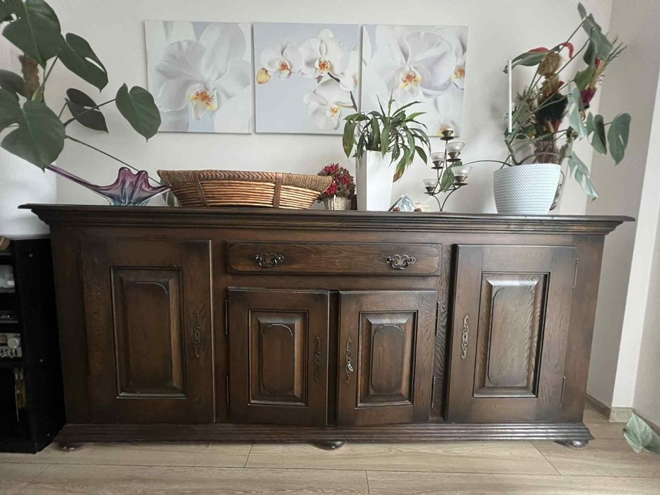 Meble dębowe do jadalni i salonu