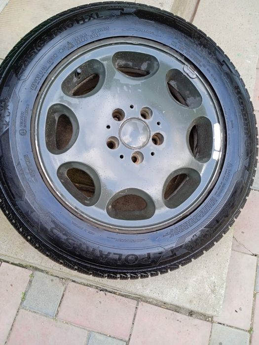 Резина зимня 215/65/16