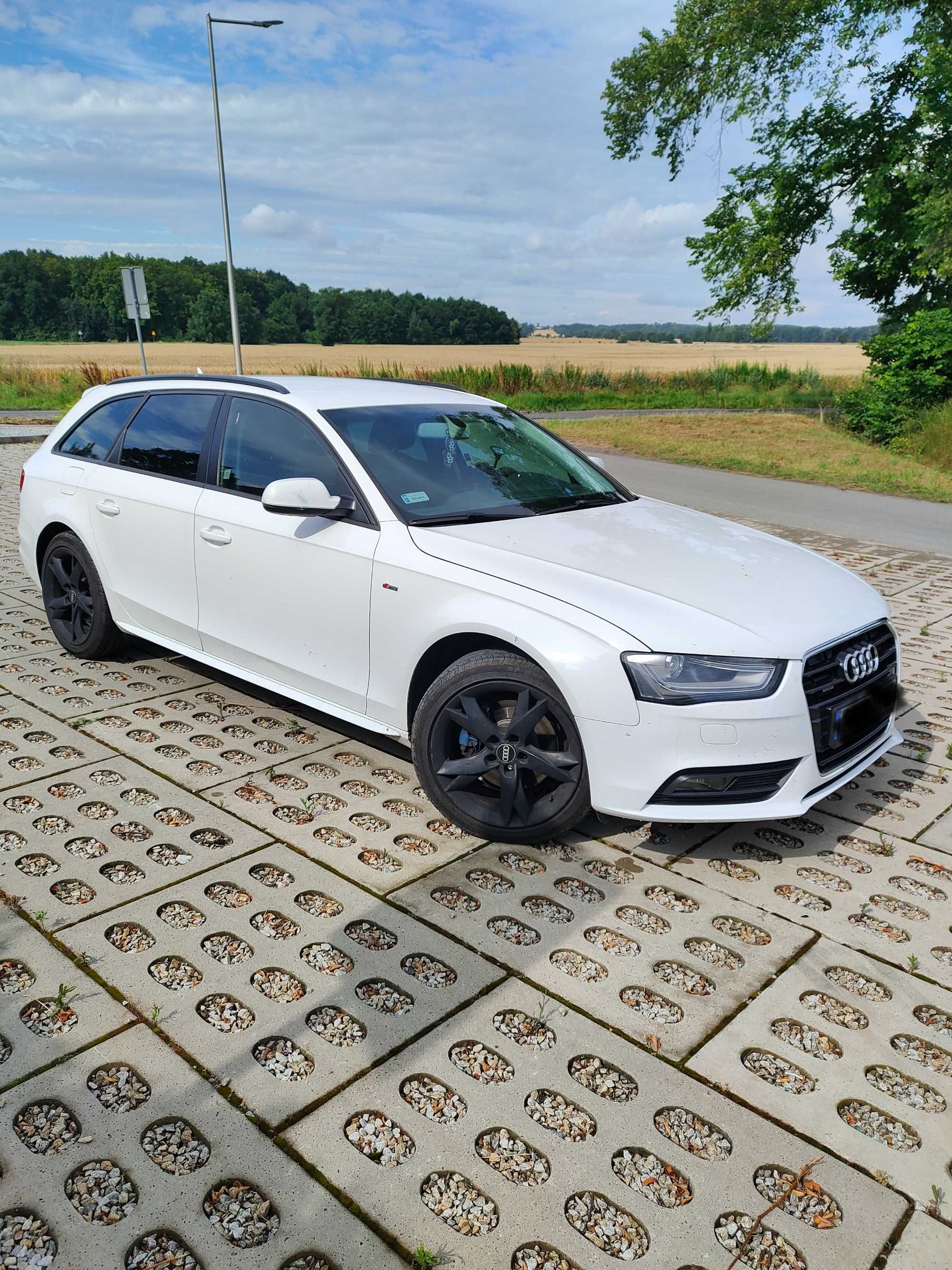 Audi A4B8 QUATTRO 177 km