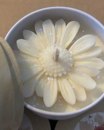 6 Caixinhas/Frascos brancos para velas da Amazon