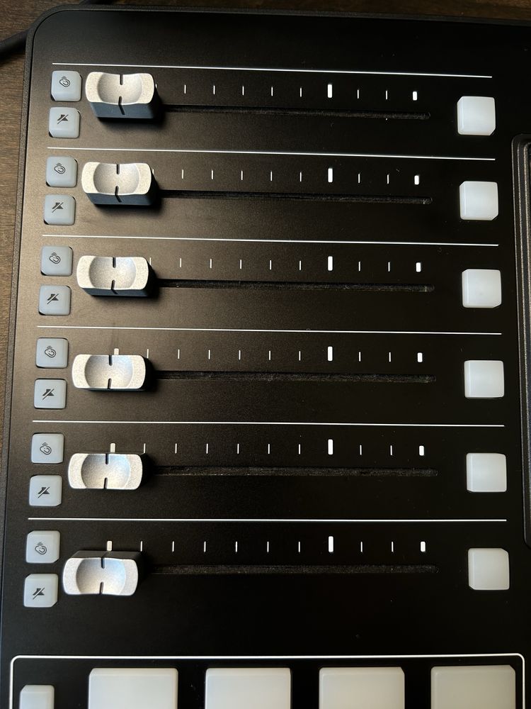 Rode Caster Pro II idealny