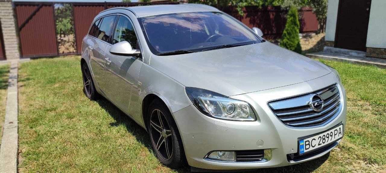 Продам Opel Insignia