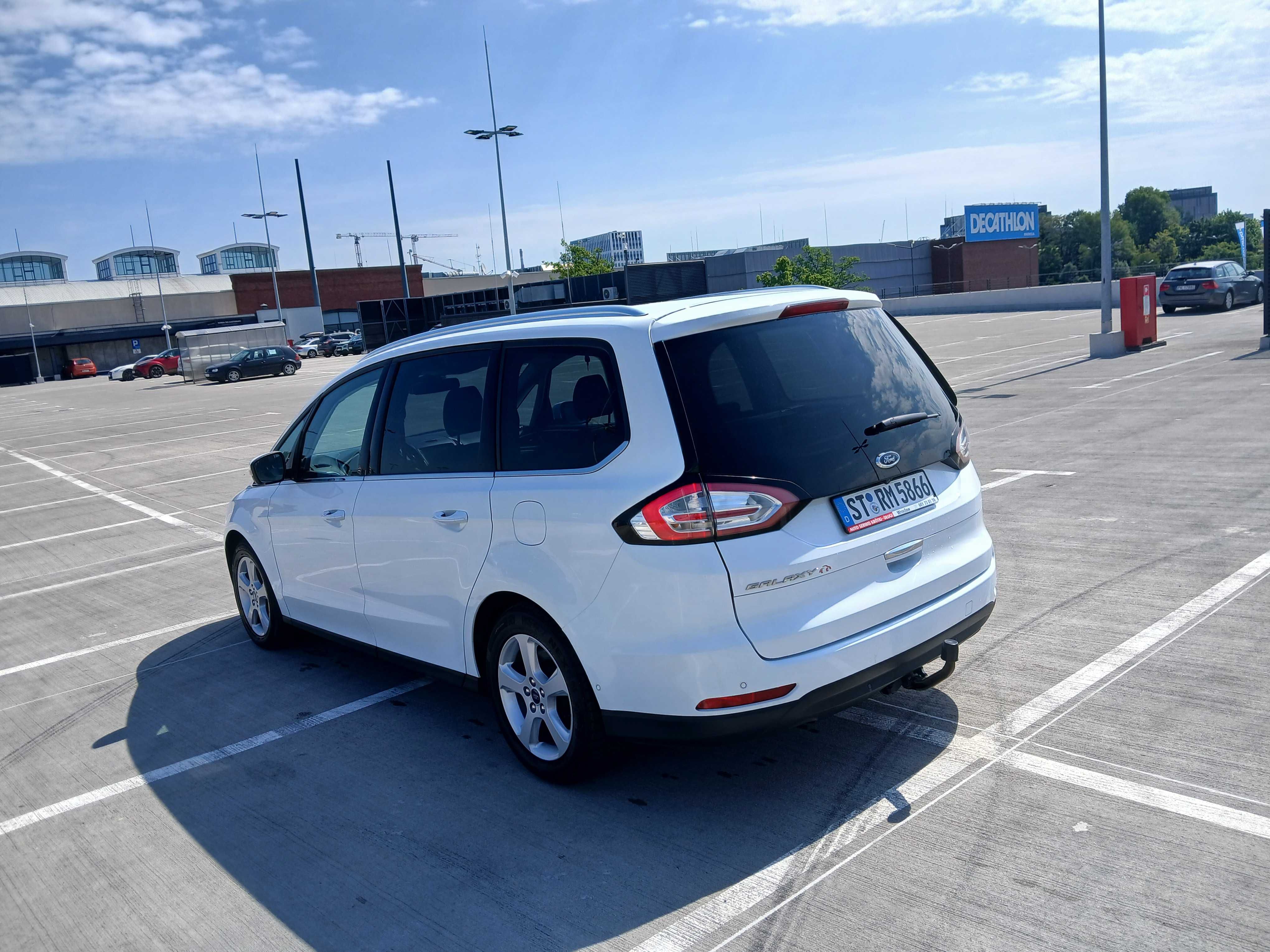2.0d 210km 7oso Titanium Pano Alcantara Kamera 360 Key less Full Opcja