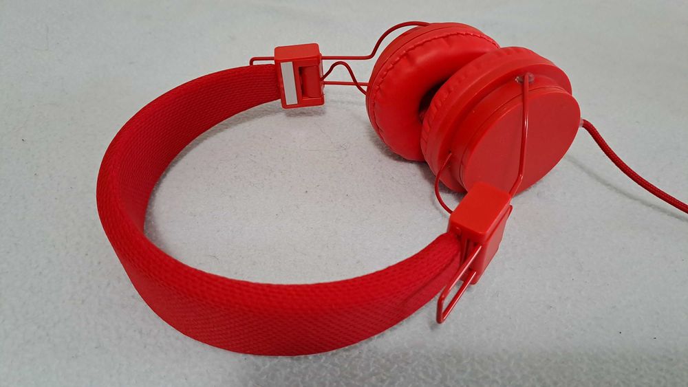 Auscultadores. Novos.