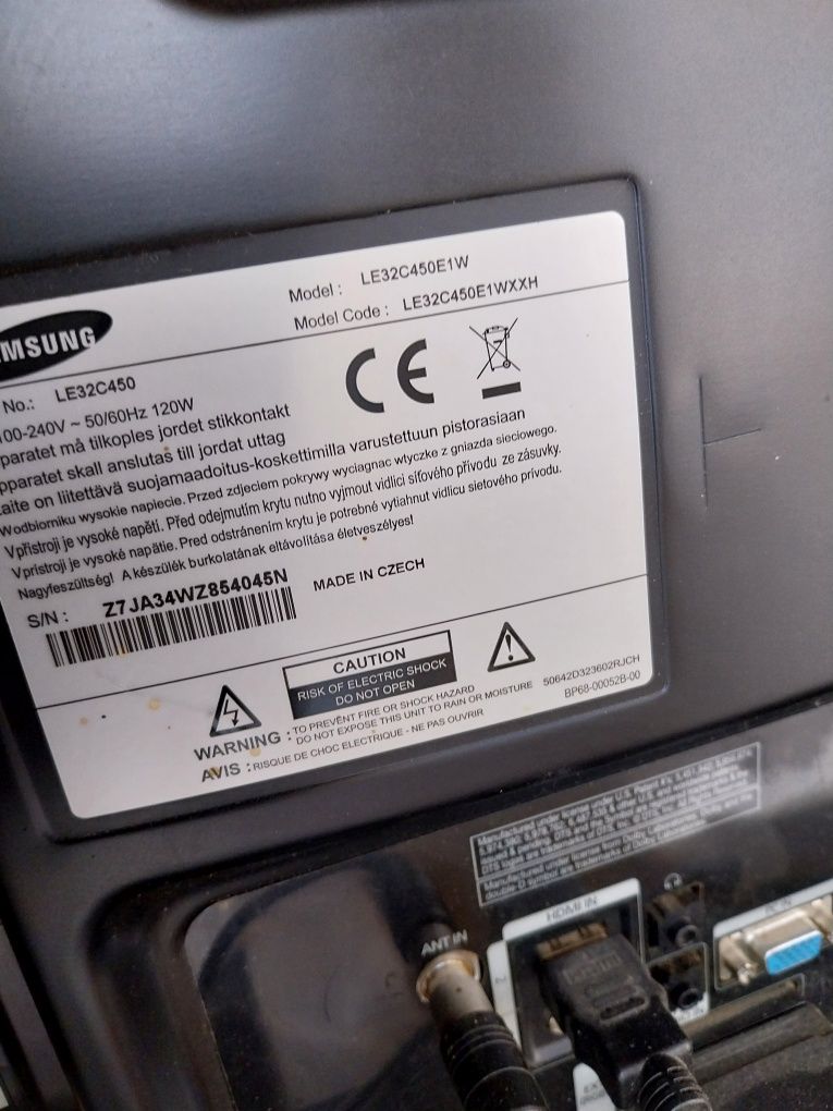 Sprzedam telewizor samsung32 caleg 32 całe w bardzo dobrym stanie