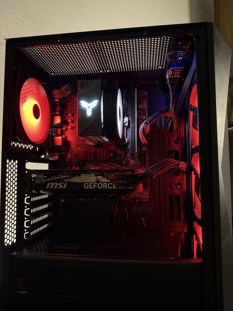 Pc Gaming RTX 4060 8 GB + Ryzen 5 5500