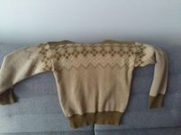 sweter typu golf