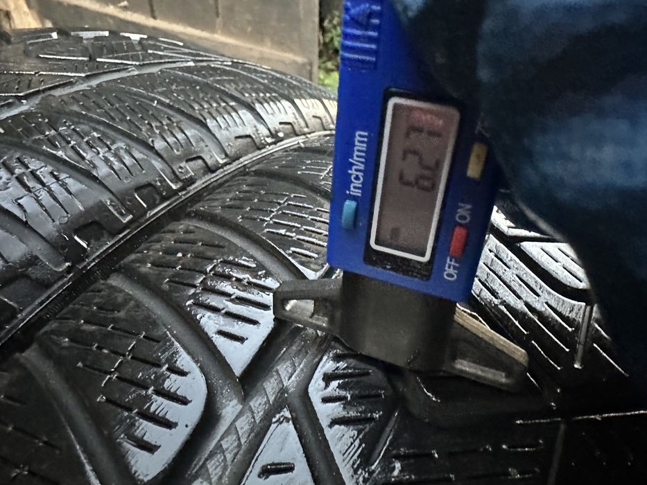 Шини зима джип 255/60 R18 Pirelli , резина гума колеса