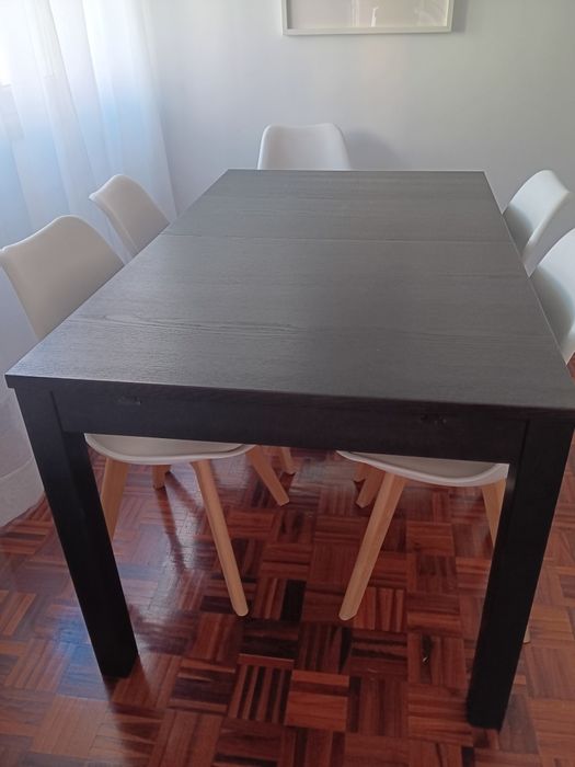 Mesa de jantar extensível