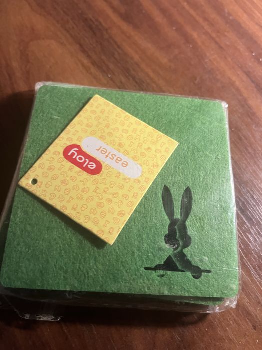 Zielone podkładki filcowe z motywem zająca MNP