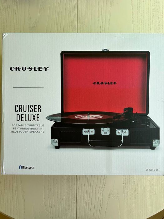 Crosley Cruiser Deluxe Black/Red Bluetooth